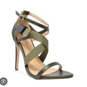 Chase + Chloe Brand  Green Thick Adjustable Cross Strap Stiletto Heels Size 7.5